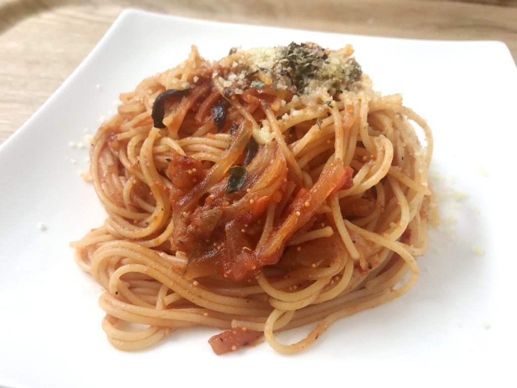 ままかり酢漬のトマトソースパスタ